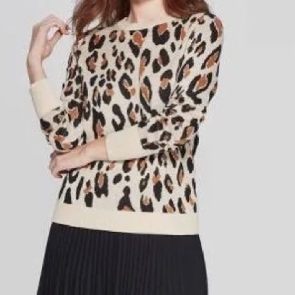 Leopard print sweater